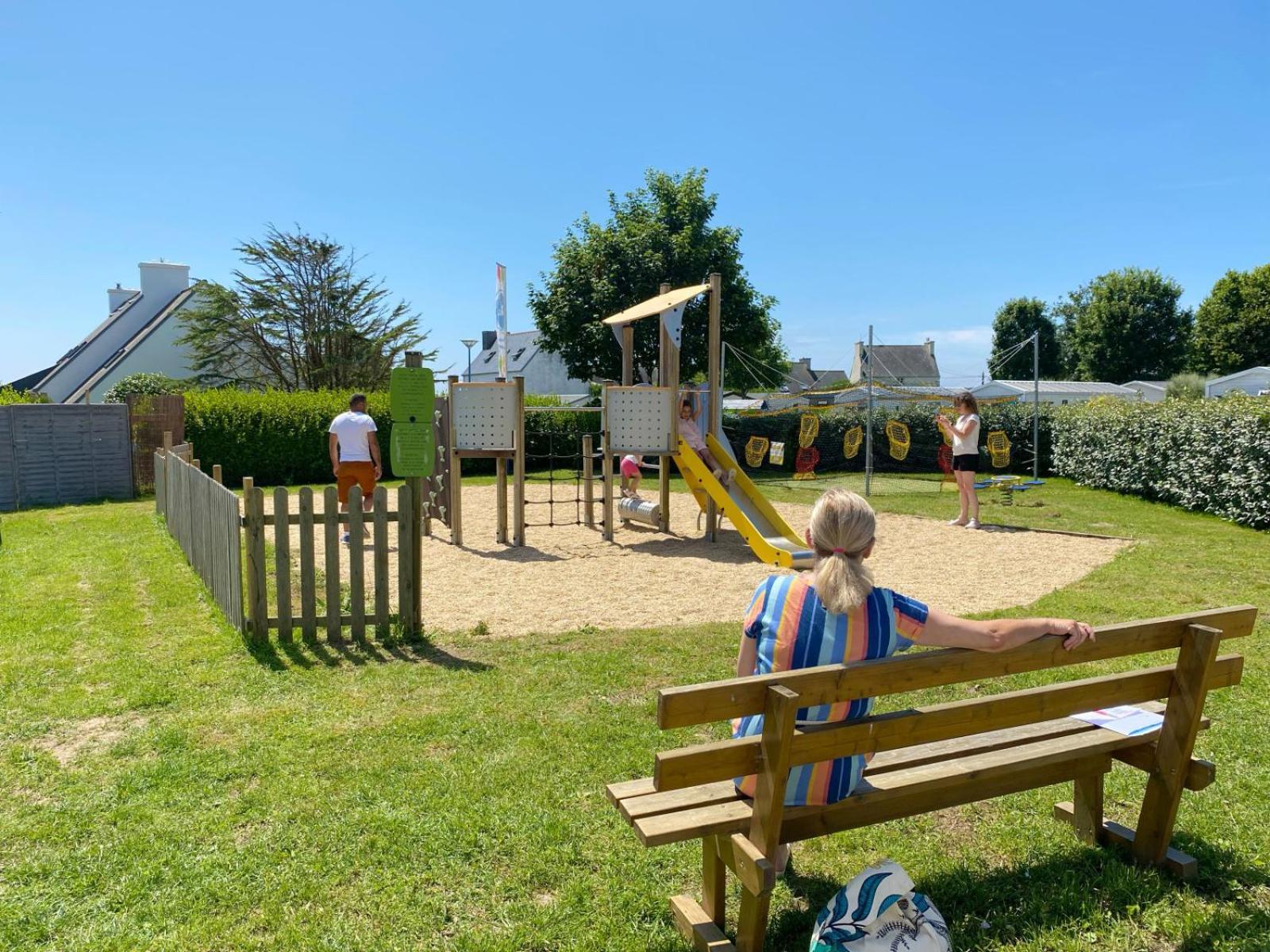 Camping La Corniche Plozevet Exterior photo